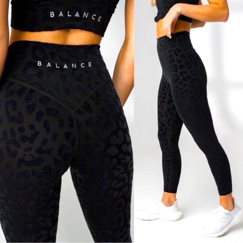 Balance black velvet leopard print leggings small